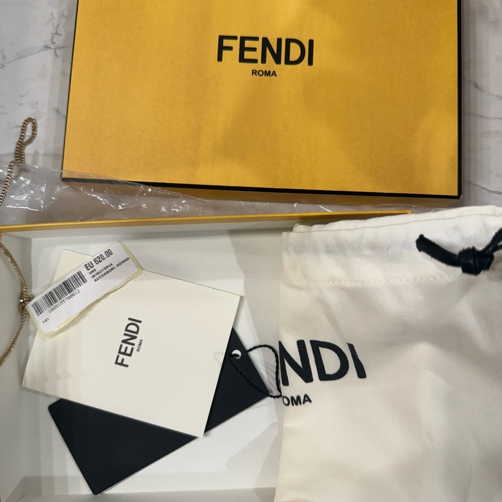 New Fendi iPhone XS/S Case with Black and Gold Chain Wallet Full Inclusion - Picture 4 of 4